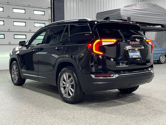 Photo of 2024 Ebony Twilight Metallic GMC Terrain