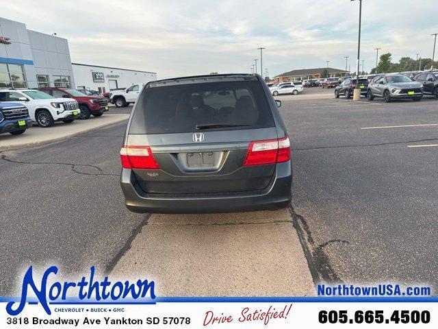Photo of 2005 Sage Brush Pearl Honda Odyssey