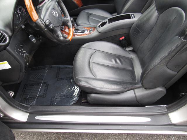 Photo of 2007 Designo Silver Mercedes-Benz CLK-Class
