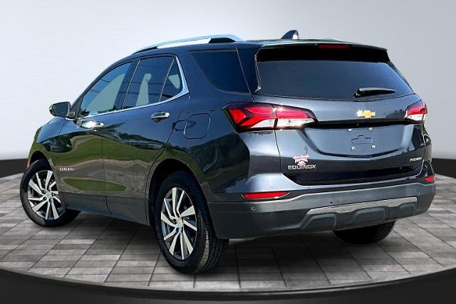 Photo of 2022 Iron Gray Metallic Chevrolet Equinox