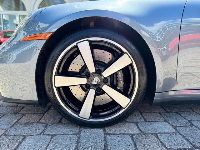 Photo of 2025 Vanadium Grey Metallic Porsche 911