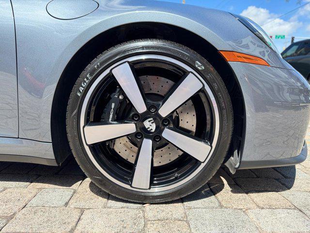 Photo of 2025 Vanadium Grey Metallic Porsche 911