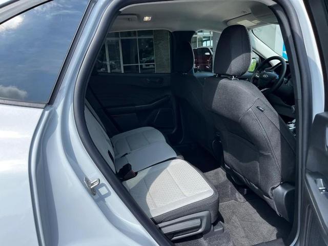 Photo of 2025 Space Silver Metallic Ford Escape