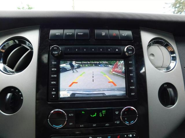 Photo of 2013 Tuxedo Black Metallic Ford Expedition