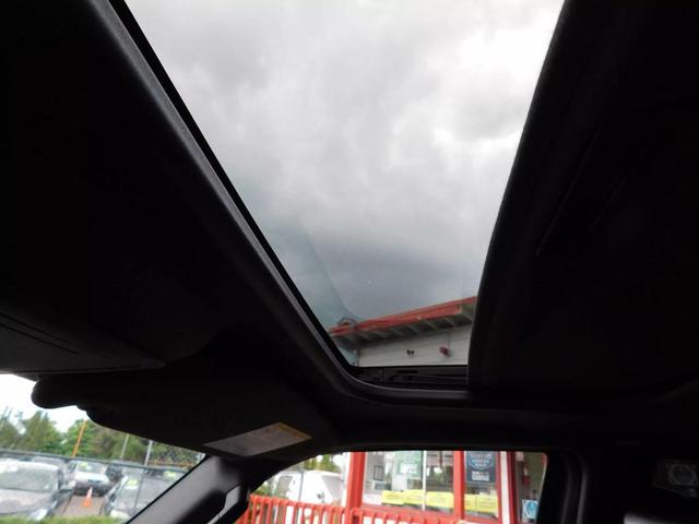 Photo of 2013 Tuxedo Black Metallic Ford Expedition