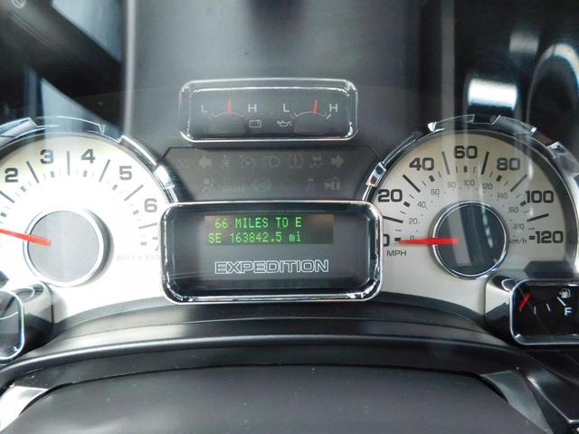 Photo of 2013 Tuxedo Black Metallic Ford Expedition