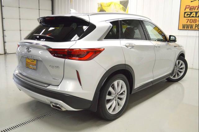 Photo of 2019 Silver INFINITI QX50