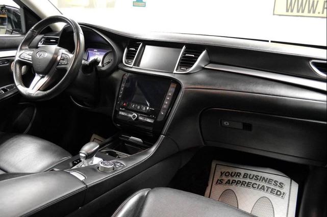 Photo of 2019 Silver INFINITI QX50