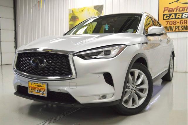 Photo of 2019 Silver INFINITI QX50