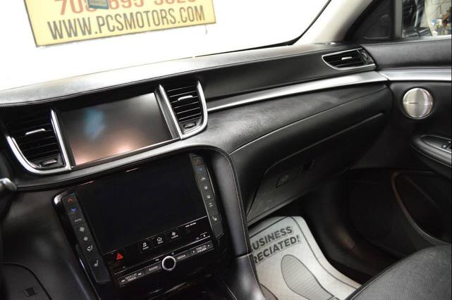 Photo of 2019 Silver INFINITI QX50