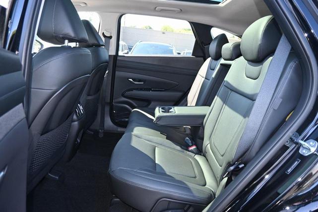 Photo of 2025 Black Hyundai TUCSON