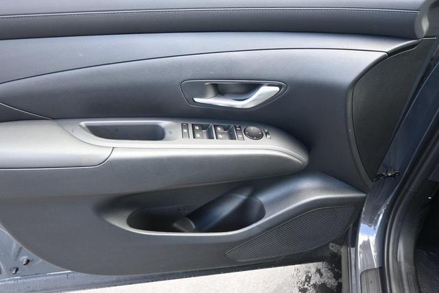 Photo of 2025 Gray Hyundai TUCSON