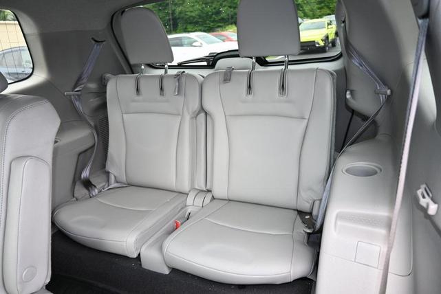Photo of 2013 Shoreline Blue Metallic Toyota Highlander