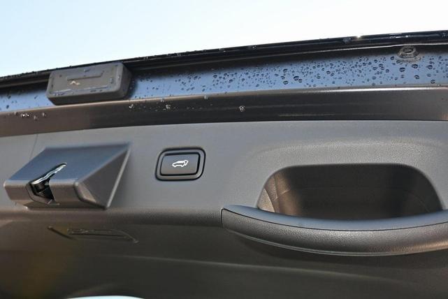 Photo of 2025 Blue Hyundai TUCSON Hybrid