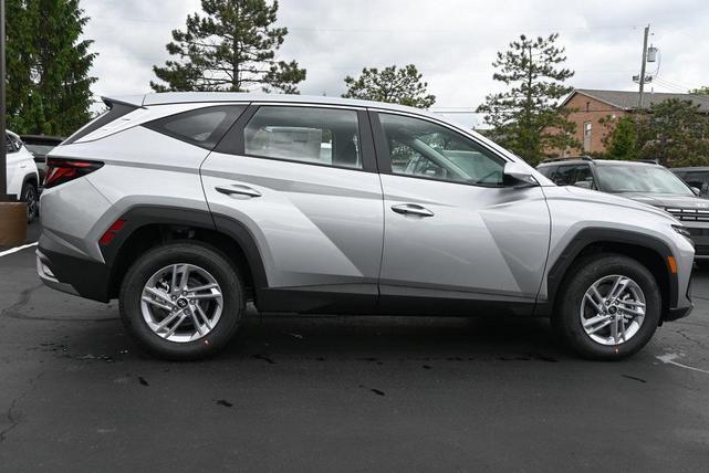 Photo of 2025 Silver Hyundai TUCSON