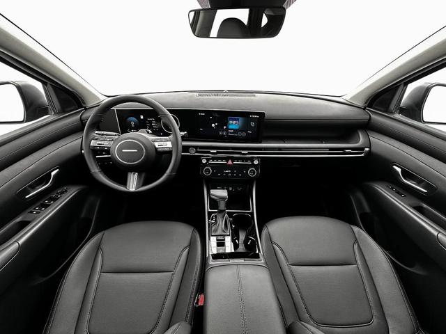 Photo of 2025 Black Hyundai TUCSON