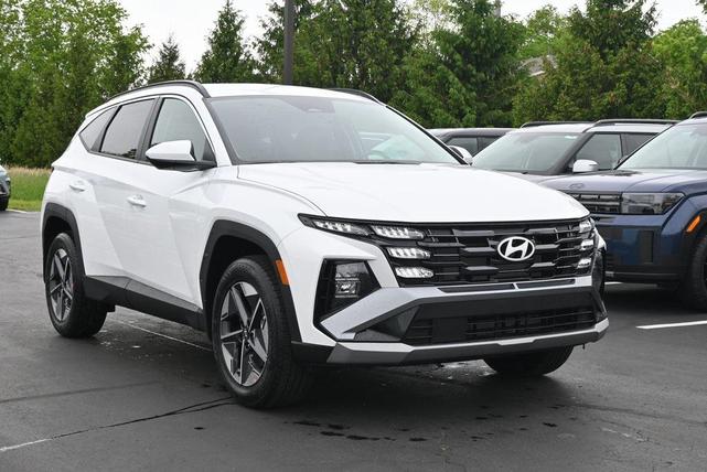 Photo of 2025 Red Hyundai TUCSON