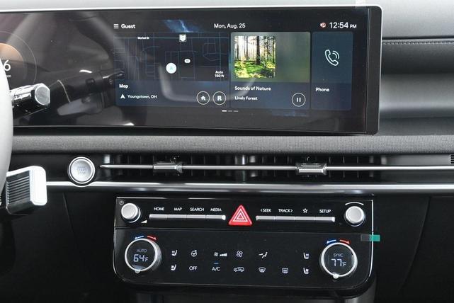 Photo of 2025 Gray Hyundai TUCSON