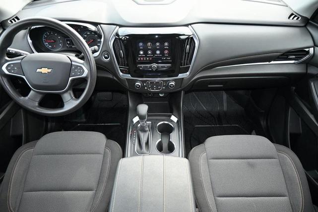 Photo of 2021 Mosaic Black Metallic Chevrolet Traverse