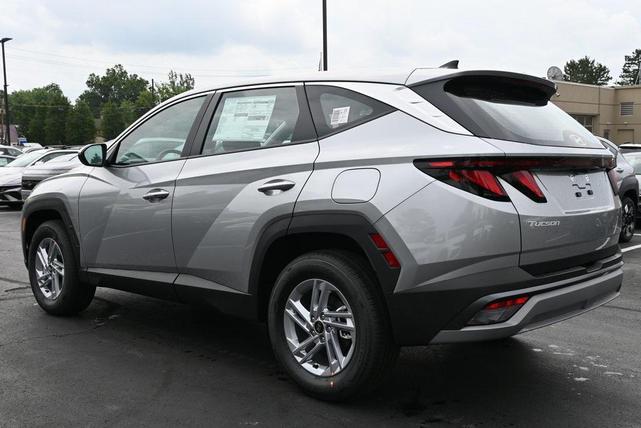 Photo of 2025 Silver Hyundai TUCSON