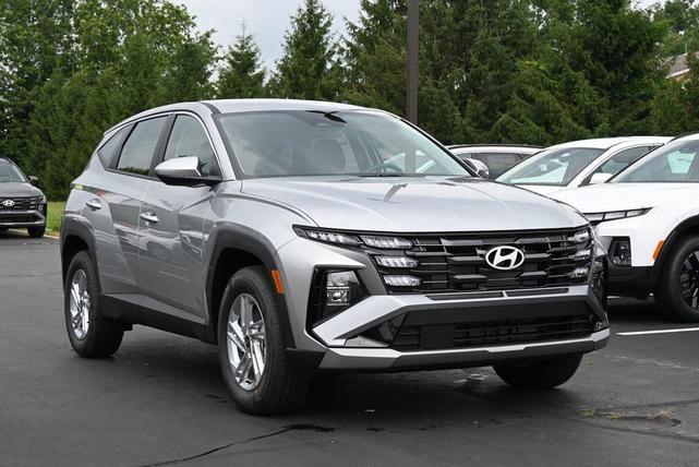 Photo of 2025 Silver Hyundai TUCSON