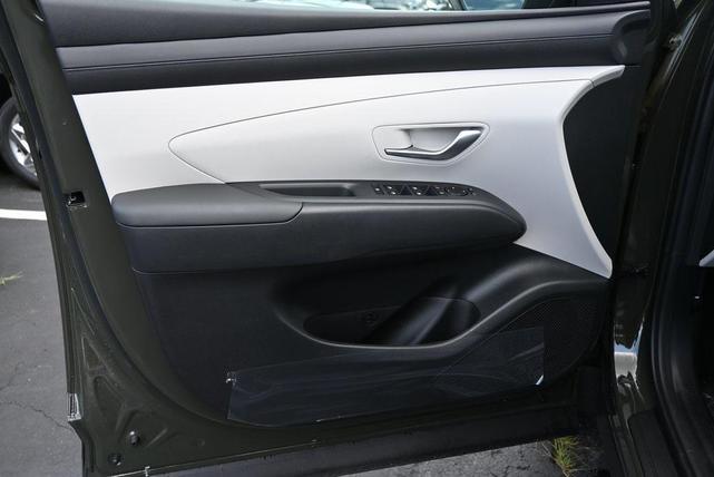 Photo of 2025 Green Hyundai TUCSON