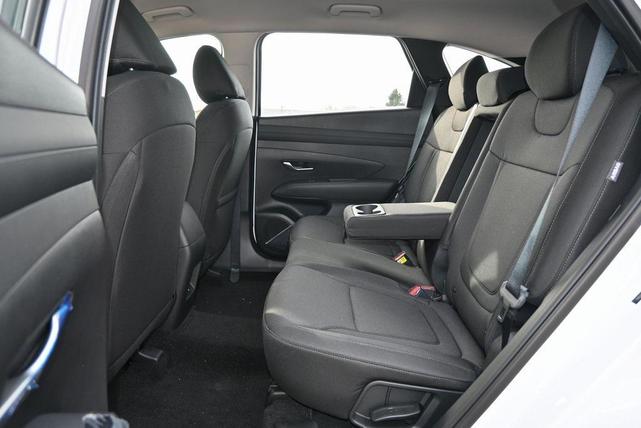 Photo of 2025 White Hyundai TUCSON