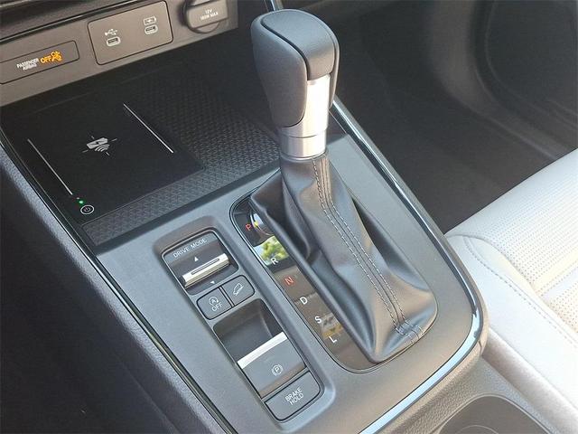Photo of 2026 Crystal Black Pearl Honda CR-V