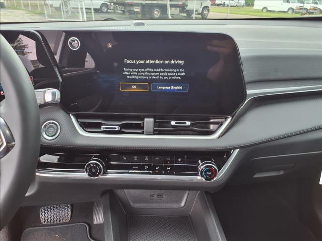 Photo of 2026 White Chevrolet Equinox