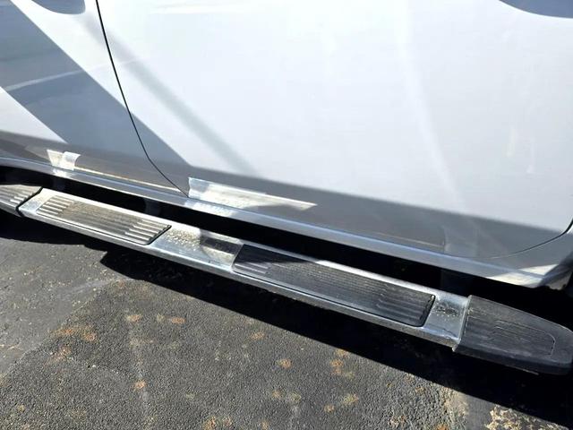 Photo of 2022 White Chevrolet Silverado 2500