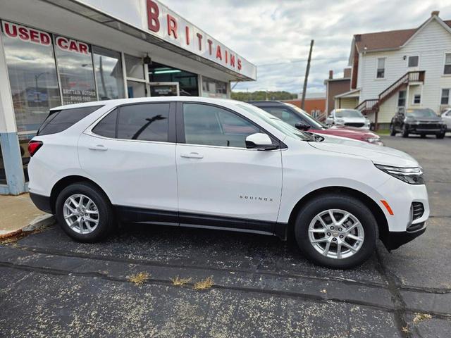 Photo of 2022 White Chevrolet Equinox