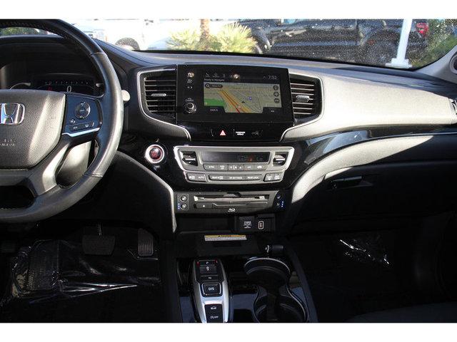 Photo of 2021 Platinum White Pearl Honda Pilot