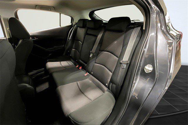 Photo of 2016 Meteor Gray Mica Mazda Mazda3