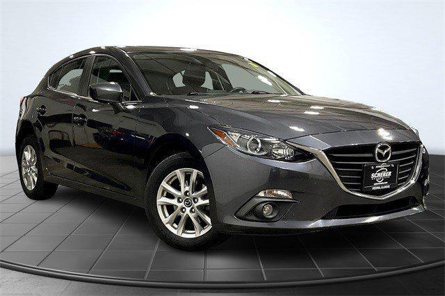 Photo of 2016 Meteor Gray Mica Mazda Mazda3