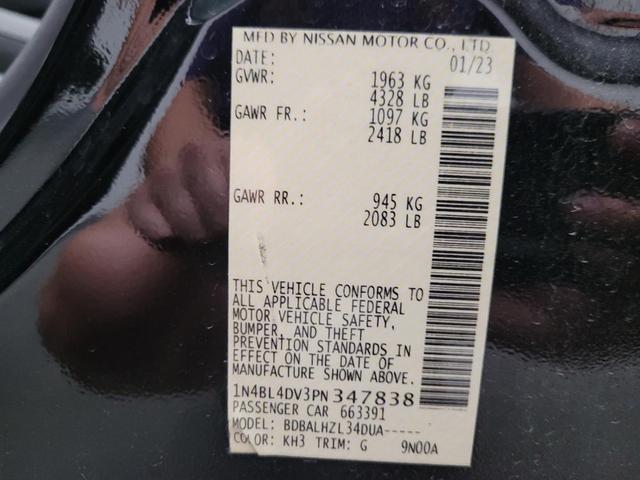 Photo of 2023 Super Black Nissan Altima