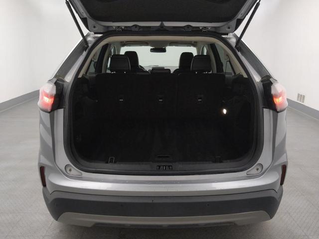 Photo of 2023 Iconic Silver Metallic Ford Edge