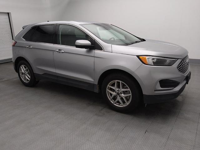 Photo of 2023 Iconic Silver Metallic Ford Edge