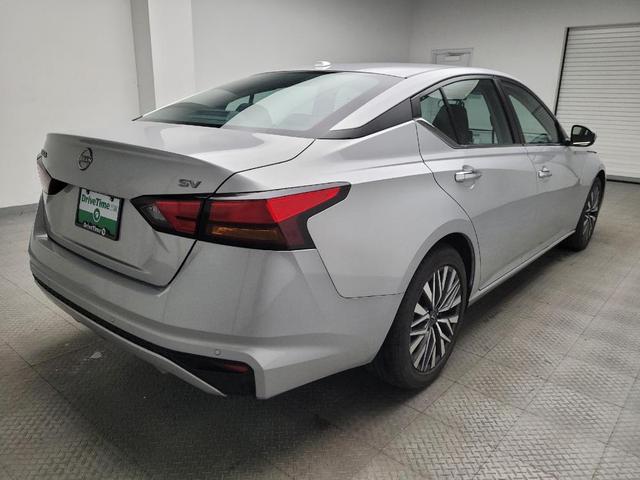 Photo of 2023 Brilliant Silver Metallic Nissan Altima