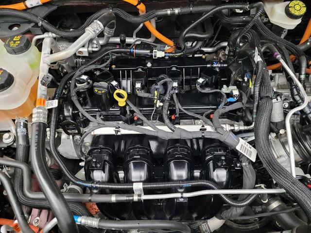 Photo of 2021 Bronze Fire Metallic Ford Escape