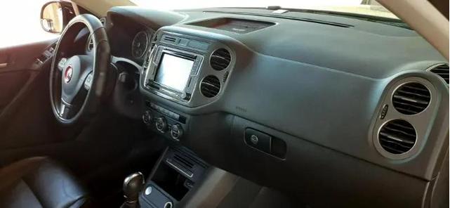 Photo of 2017 Pepper Grey Clearcoat Metallic Volkswagen Tiguan
