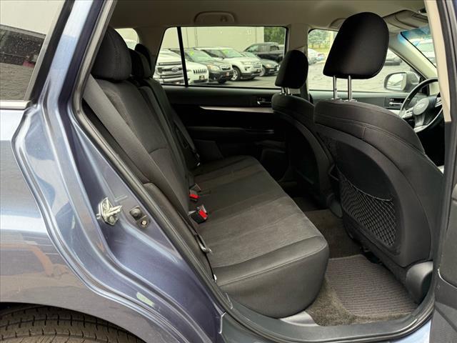 Photo of 2014 Twilight Blue Metallic Subaru Outback