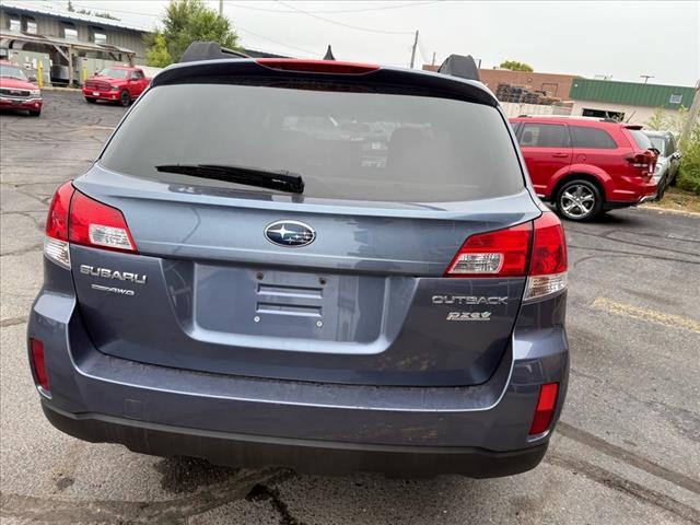 Photo of 2014 Twilight Blue Metallic Subaru Outback