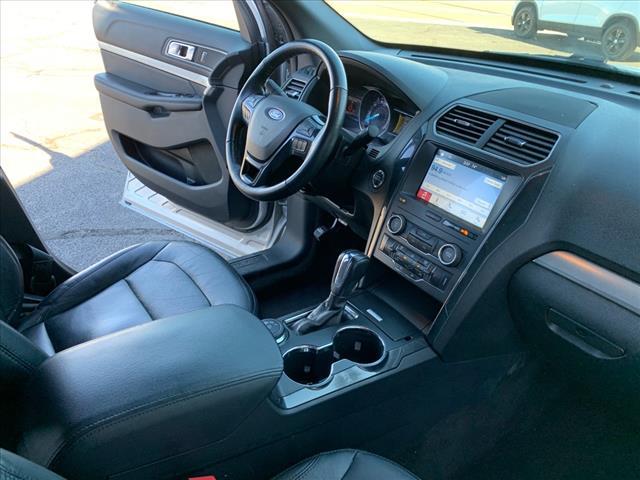 Photo of 2018 Ingot Silver Ford Explorer