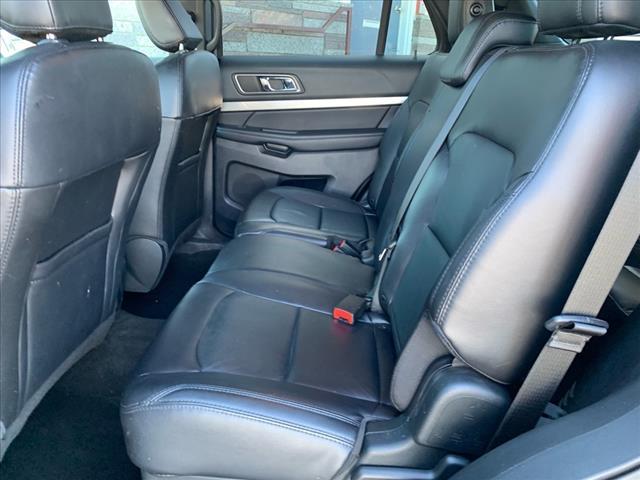 Photo of 2018 Ingot Silver Ford Explorer