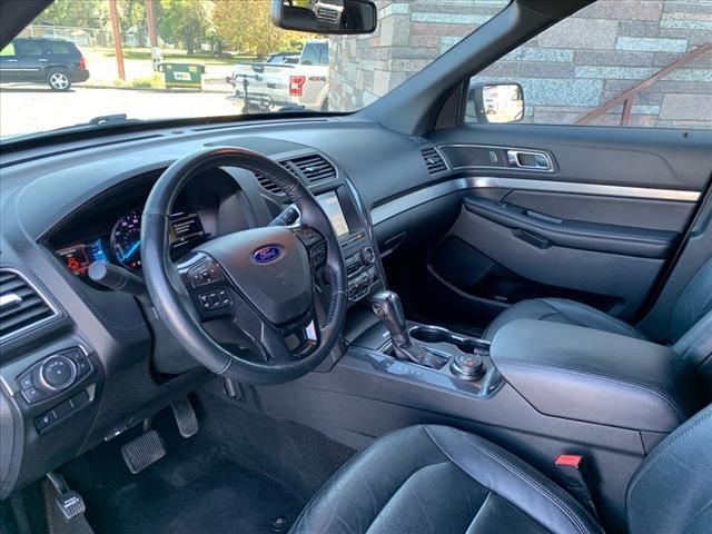 Photo of 2018 Ingot Silver Ford Explorer