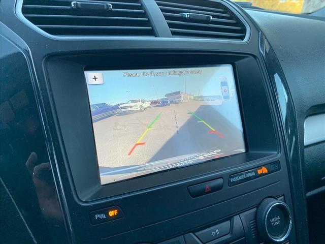 Photo of 2018 Ingot Silver Ford Explorer