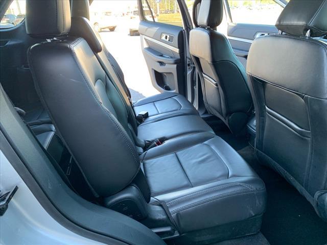 Photo of 2018 Ingot Silver Ford Explorer