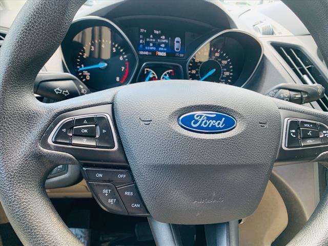 Photo of 2018 White Gold Ford Escape
