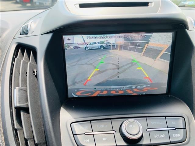 Photo of 2018 White Gold Ford Escape
