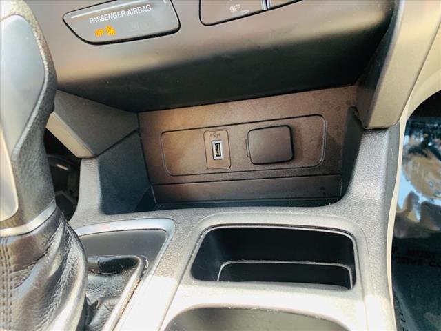 Photo of 2018 White Gold Ford Escape